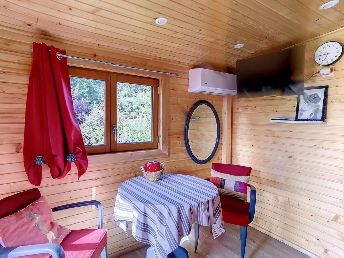 La Roulotte Du Cagire - 4 Pers - Pyrenees Villeneuve-de-Rivière Exterior foto